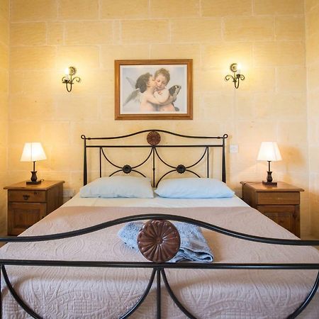 Sunset - Holiday Farmhouse With Large Private Pool In Island Of Gozo Nadur Exteriör bild