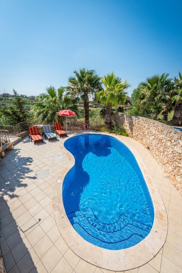 Sunset - Holiday Farmhouse With Large Private Pool In Island Of Gozo Nadur Exteriör bild