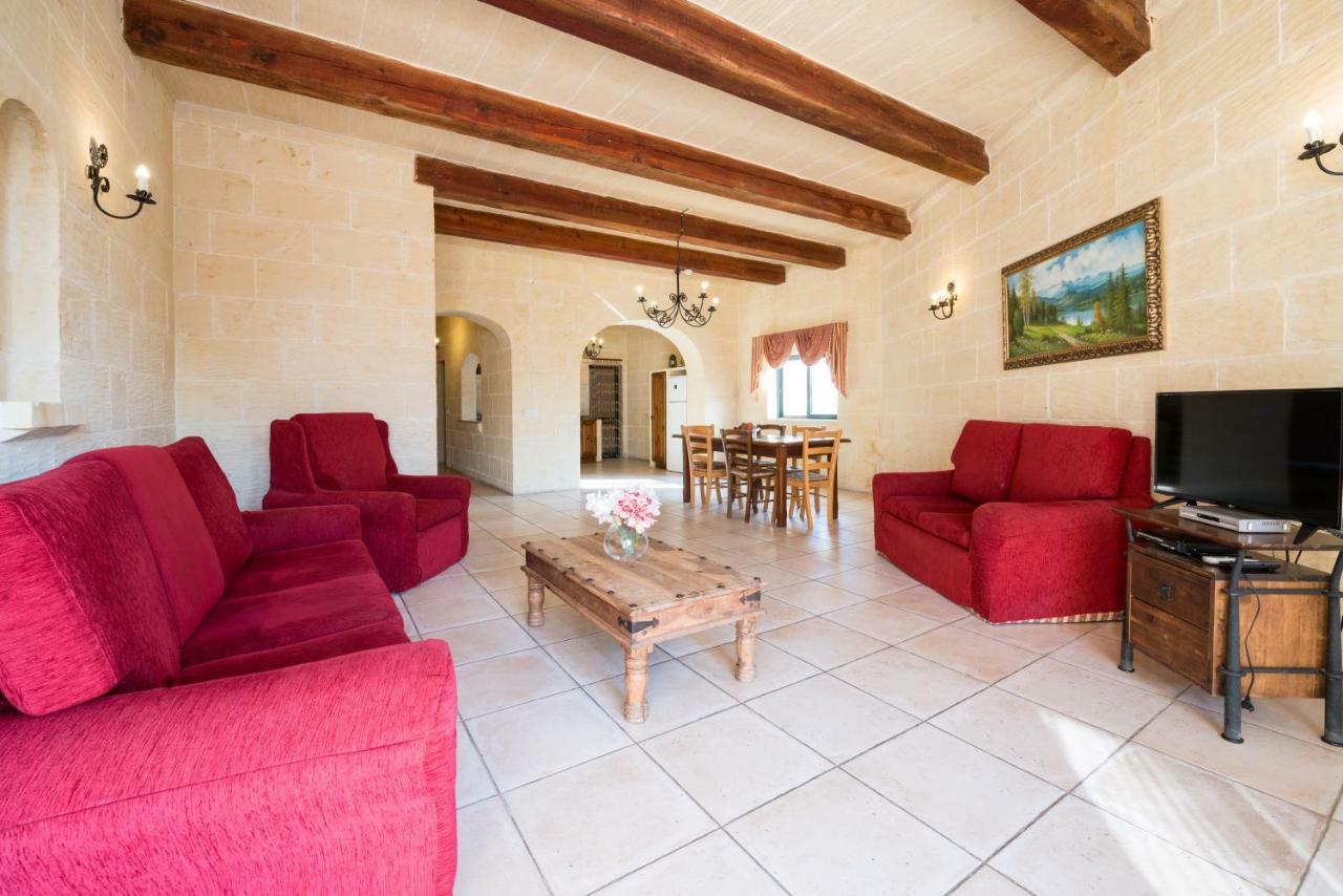 Sunset - Holiday Farmhouse With Large Private Pool In Island Of Gozo Nadur Exteriör bild