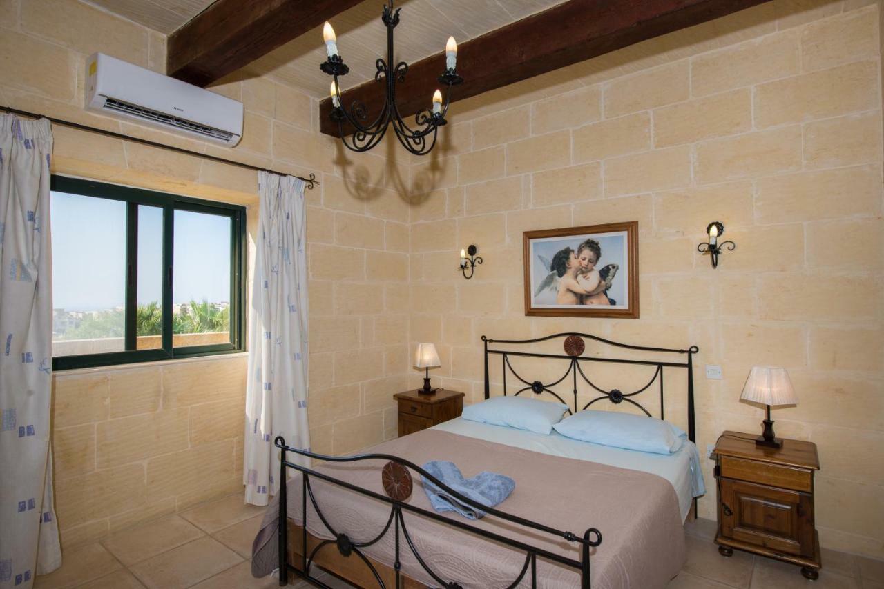 Sunset - Holiday Farmhouse With Large Private Pool In Island Of Gozo Nadur Exteriör bild
